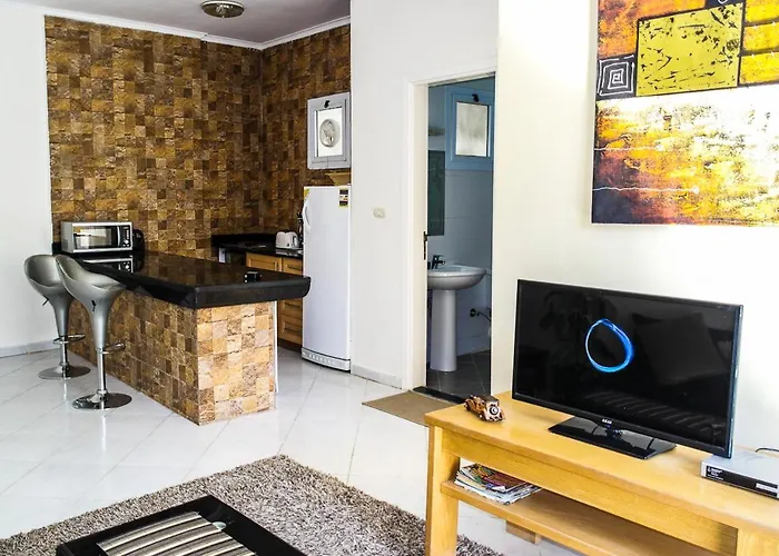 Solider Art Apartment