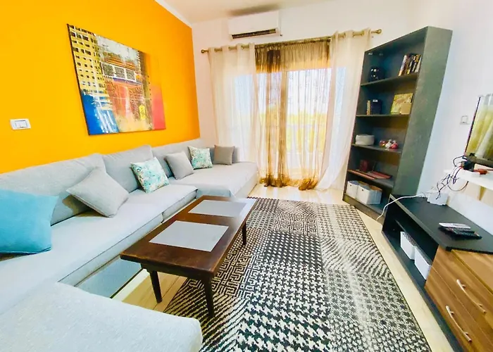Solider Art Apartment *