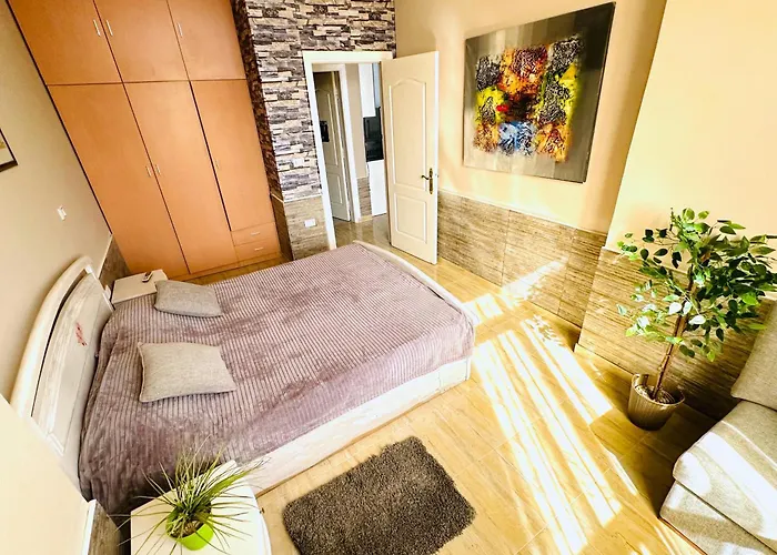 Solider Art Apartment