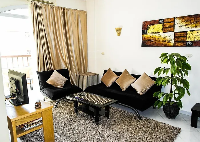 Solider Art Apartment
