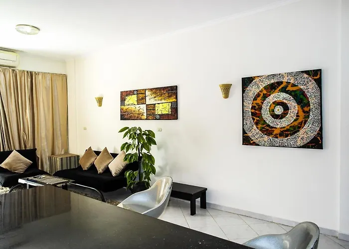 Solider Art Apartment